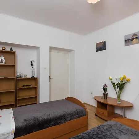 Apartman Mavi - Two-bedroom With Terrace And City View *